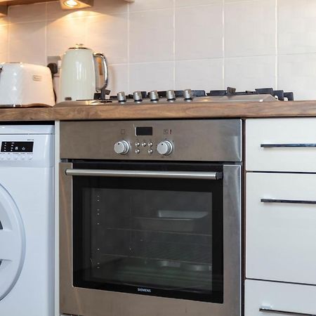 London Gate No1 - Donnini Apartments Kilmarnock Ngoại thất bức ảnh