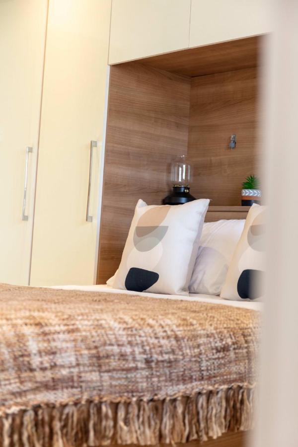 London Gate No1 - Donnini Apartments Kilmarnock Ngoại thất bức ảnh