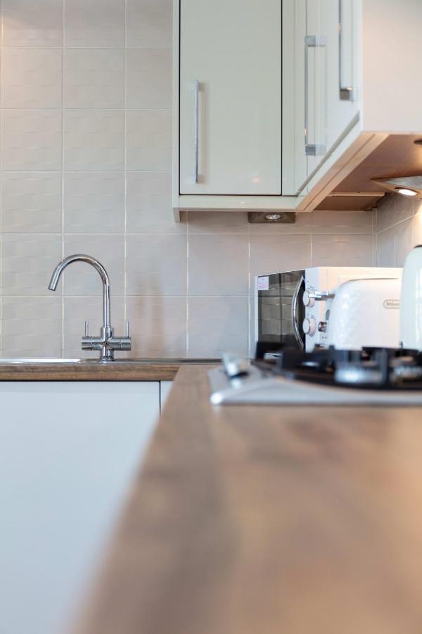 London Gate No1 - Donnini Apartments Kilmarnock Ngoại thất bức ảnh